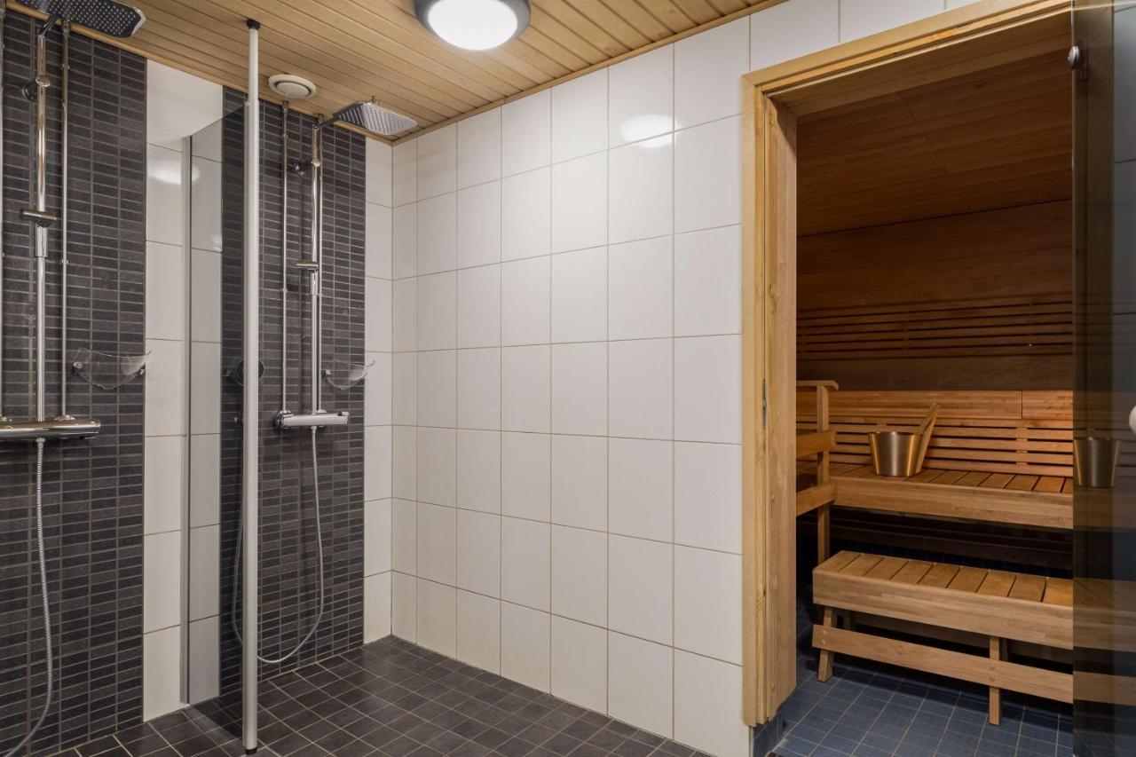 Scandic Helsinki Airport 4*