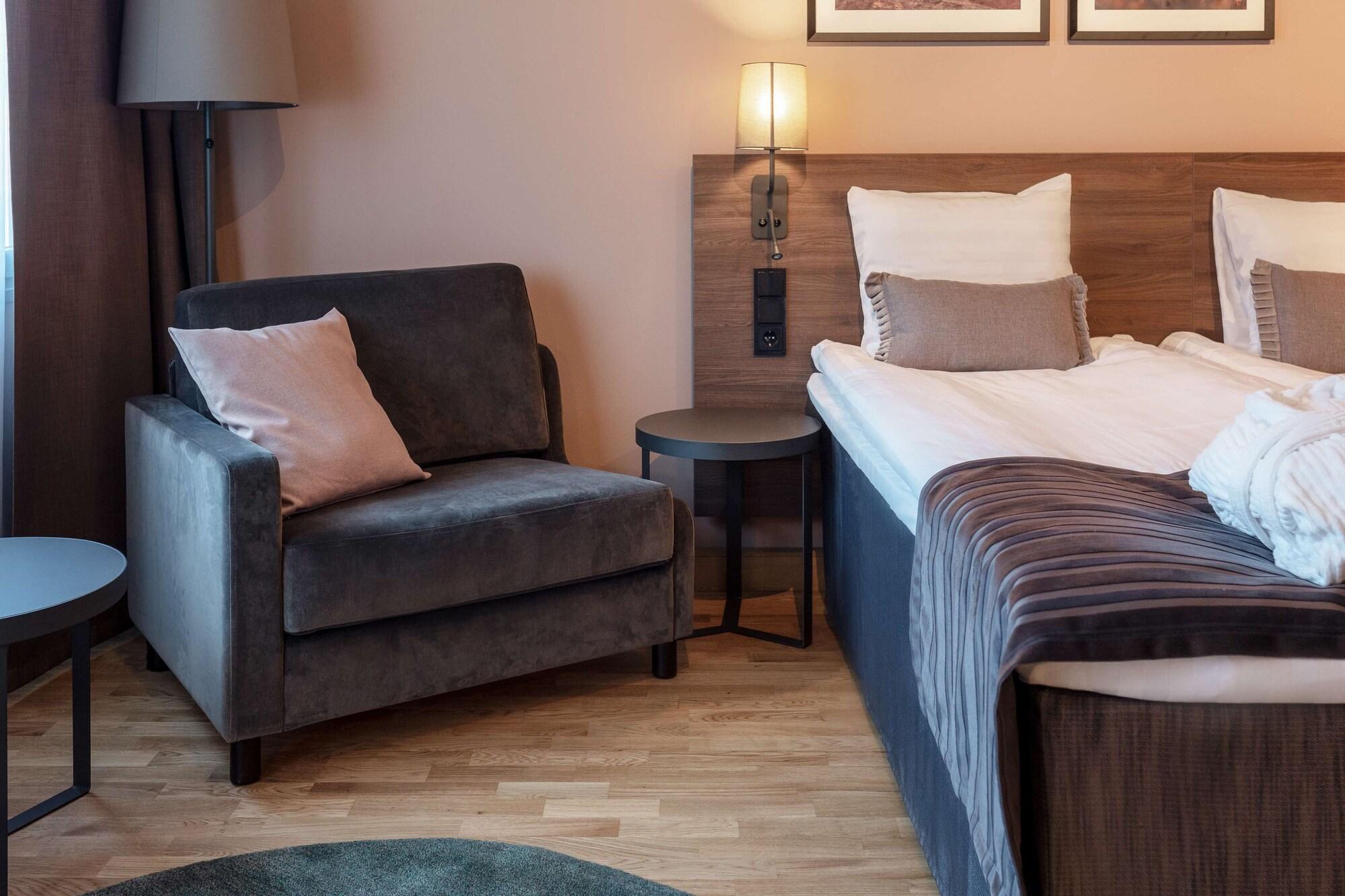 Scandic Helsinki Airport 4*